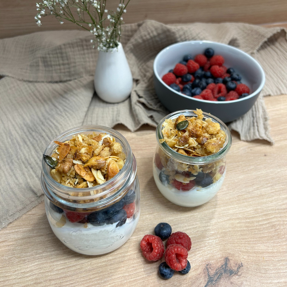 Knusperjogurt mit Granola - Schnitzer