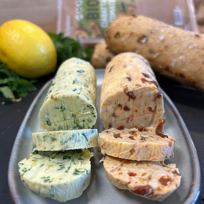 Zweierlei Kräuterbutter